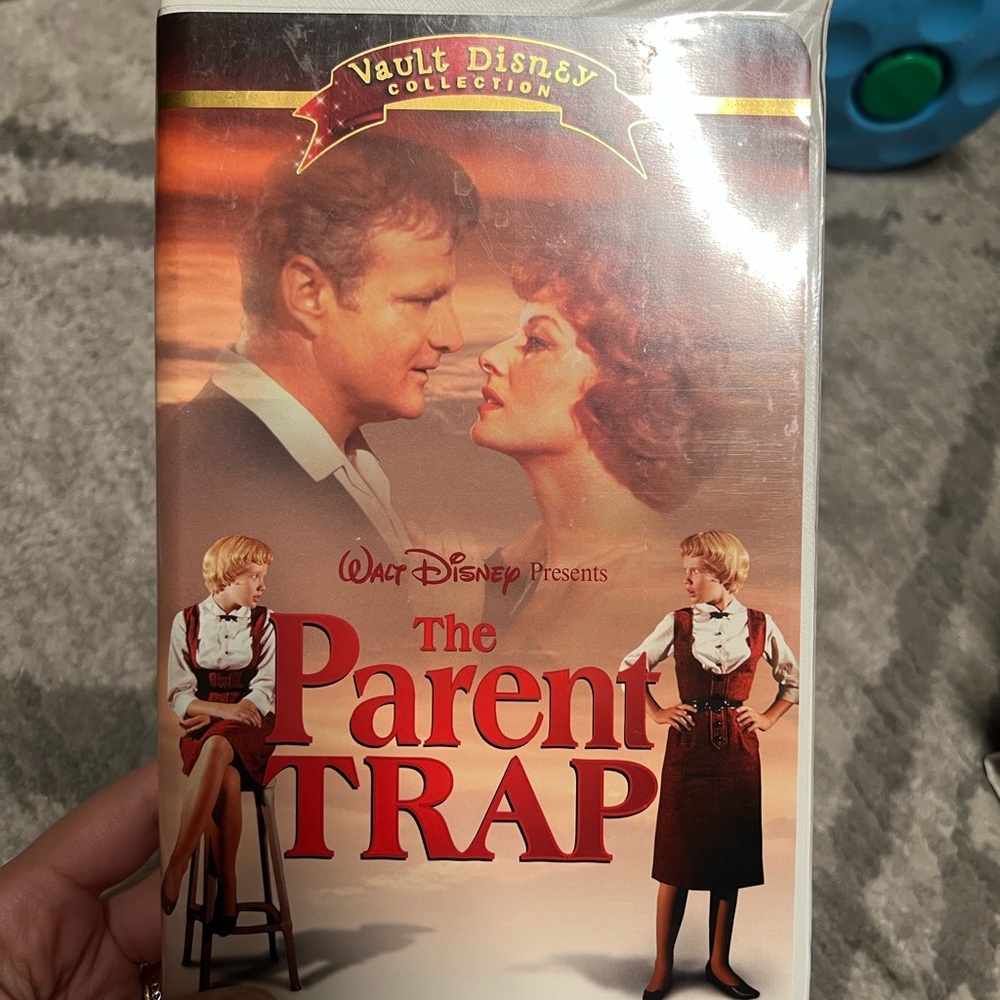 Disney's The Parent Trap VHS - Red and Gold Edition